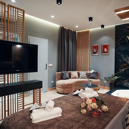 Monza Mirror Apartment Kikinda ภายนอก รูปภาพ