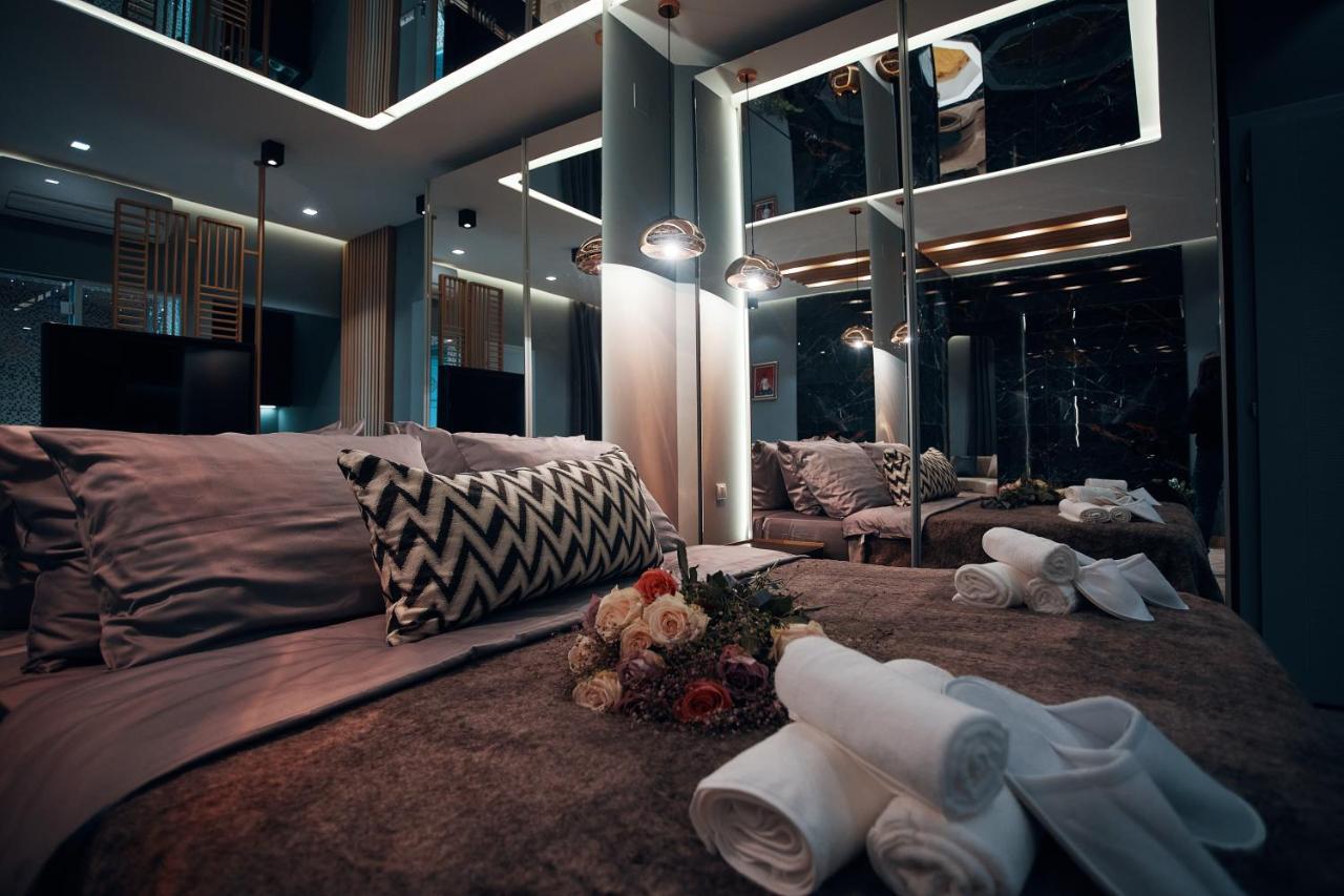 Monza Mirror Apartment Kikinda ภายนอก รูปภาพ